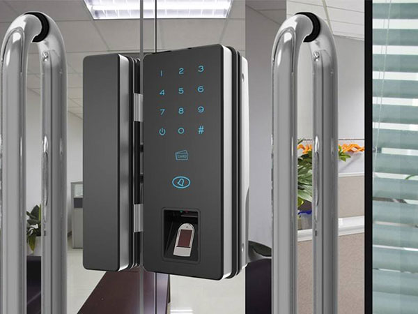 比如24小时上门开锁公司