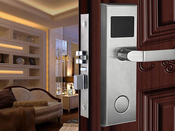 比如24小时上门开锁公司