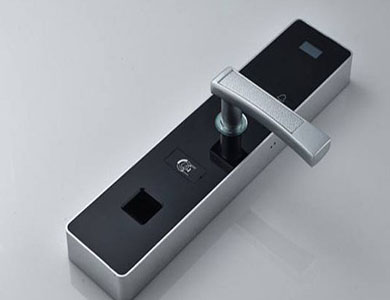 比如24小时上门开锁公司